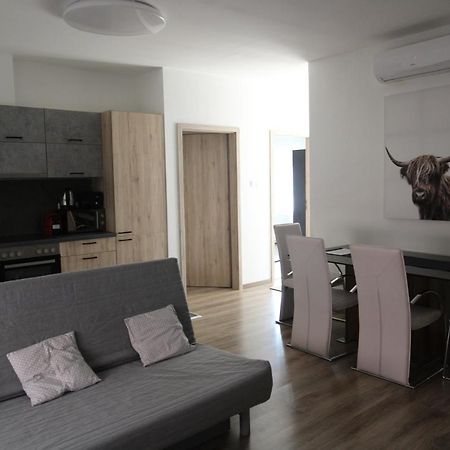 Апартаменты Garden Apartman House Печ Экстерьер фото